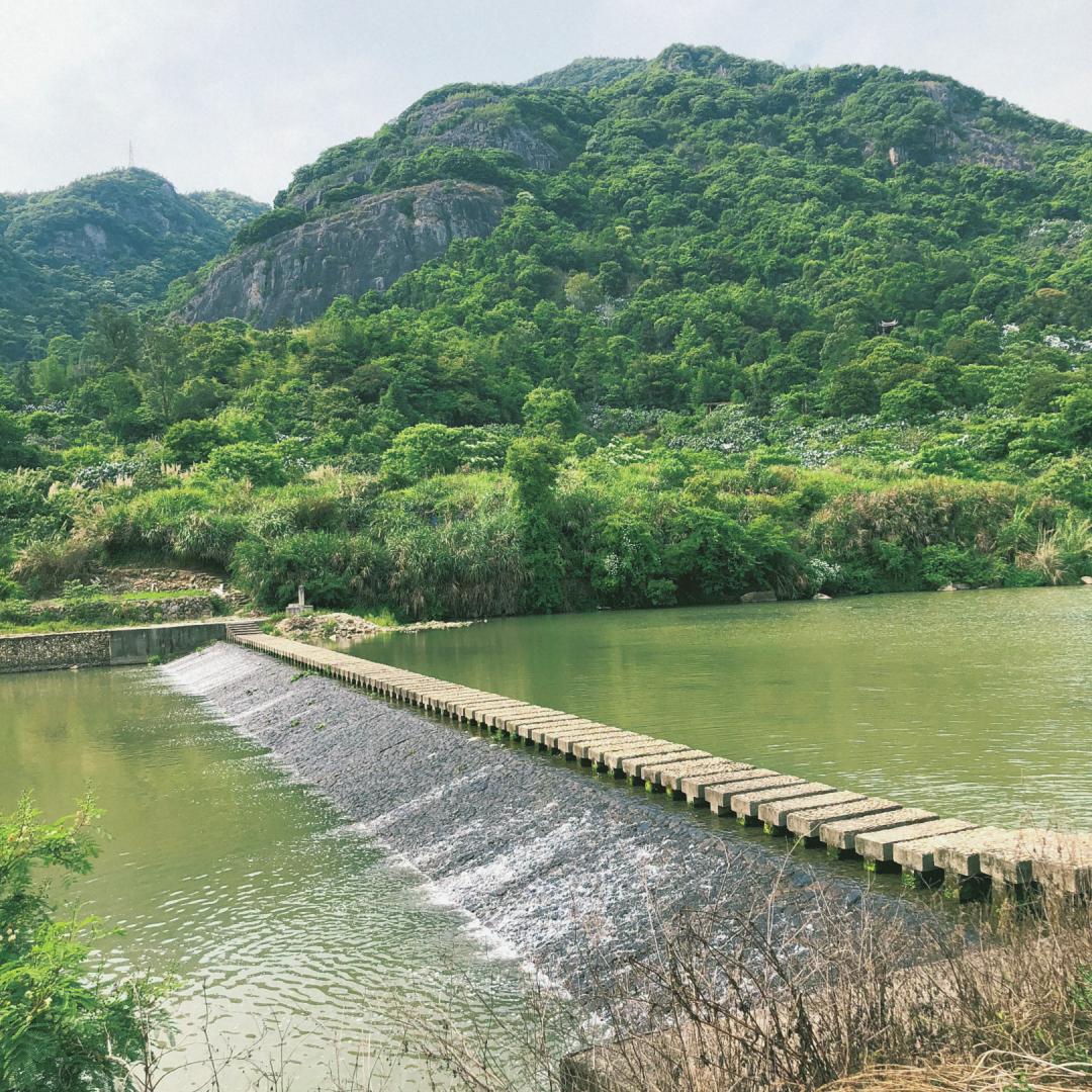木兰风光好去处•达人带你去旅游|山环水绕清流如带——张洋村，一个藏在新县里的小村庄