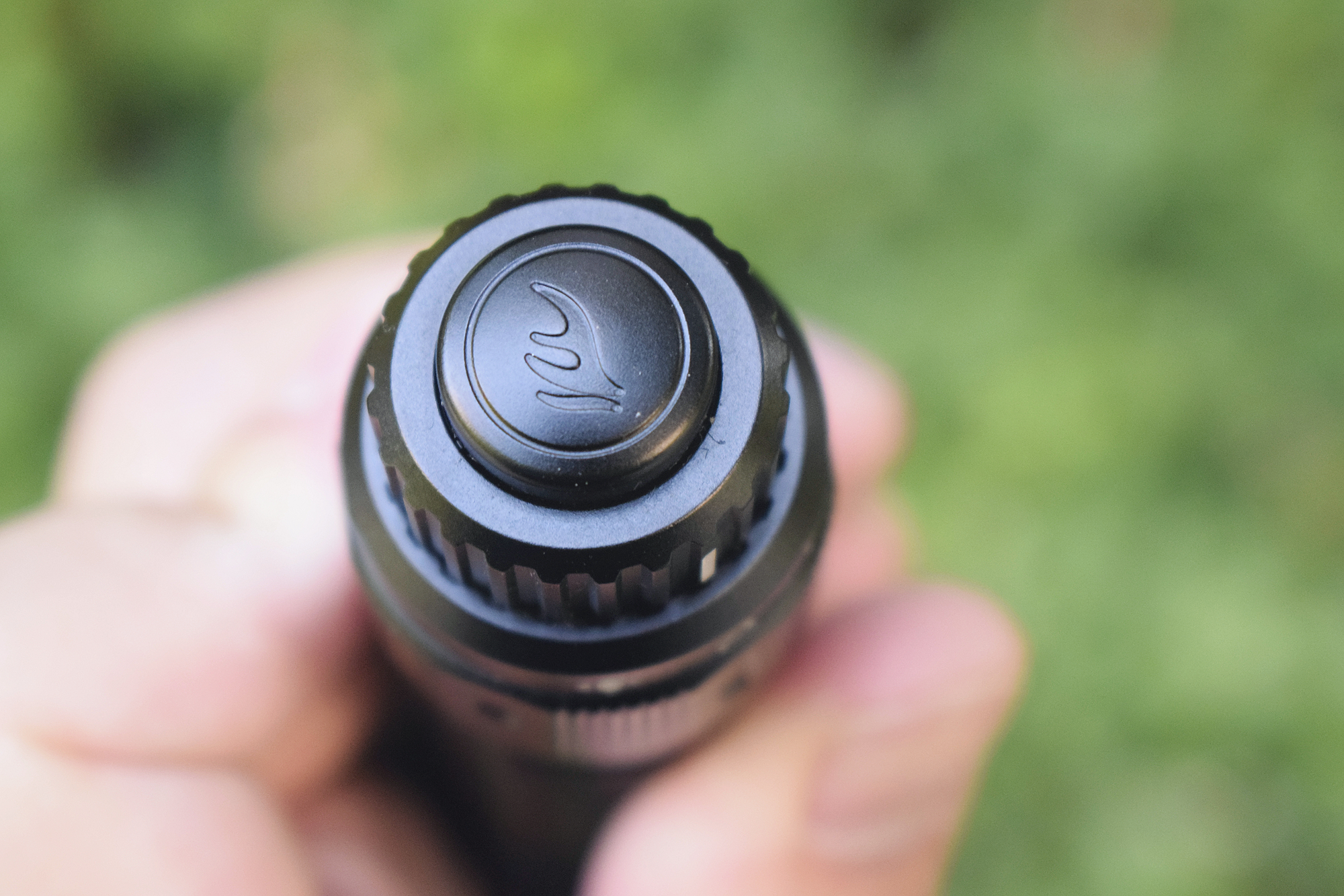 菲尼克斯tk75-2018手电评测,fenix菲尼克斯tk16v2.0战术手电筒