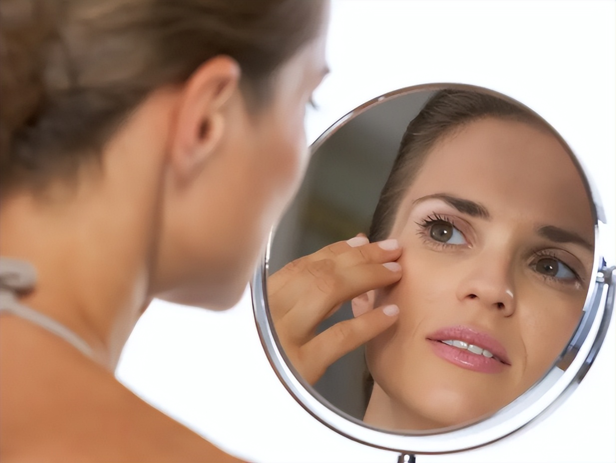 应该喝什么美容养颜水,经常喝什么水延缓衰老