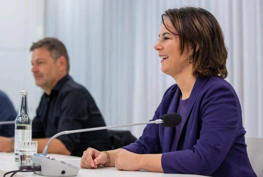 拜登最新出局消息,拜登被美国打击了吗