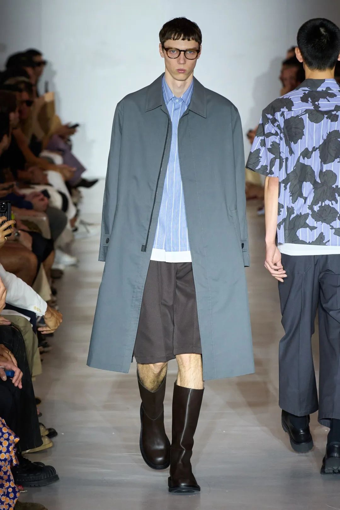 阿玛尼2024米兰春夏时装秀,2024米兰春夏时装周时间表