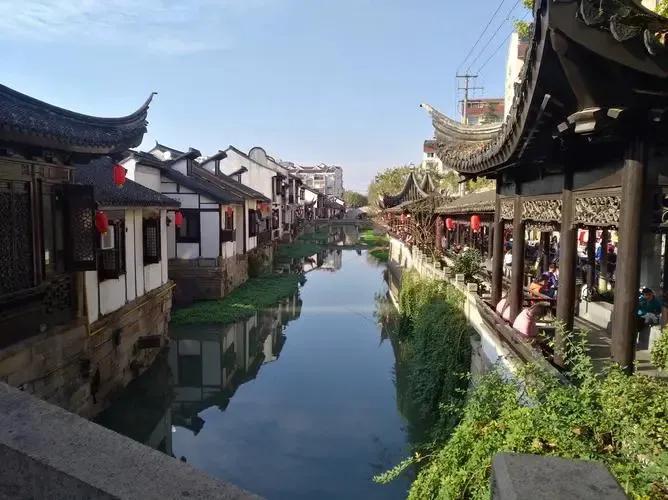 买房嘉定新城跟南翔哪个好,上海嘉定南翔新城发展