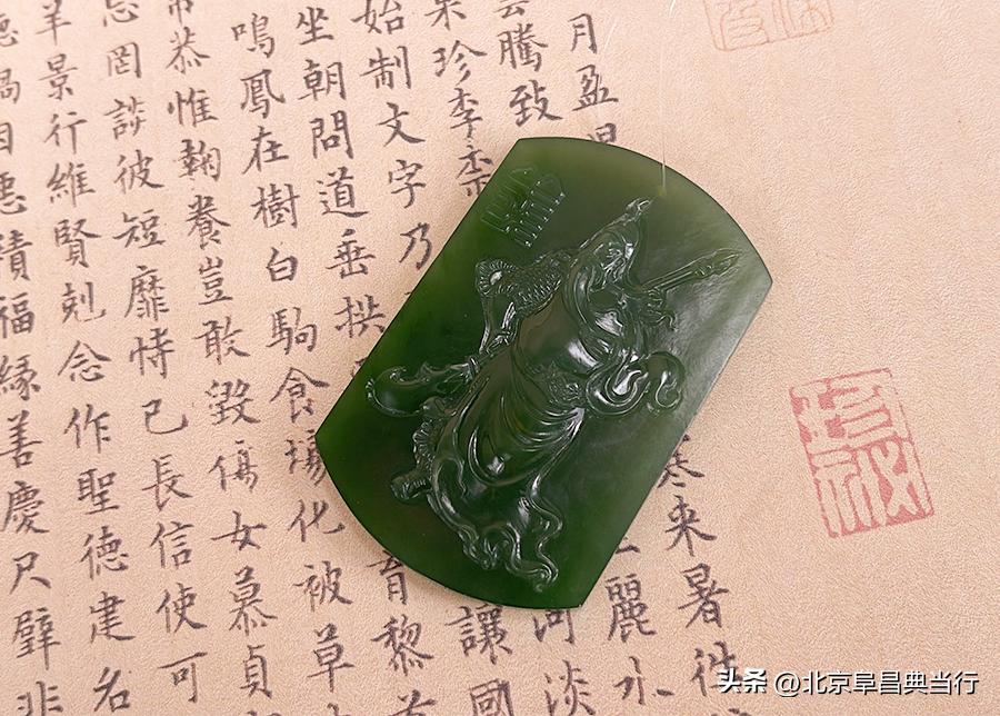 为什么爱玉的女人最惹人爱,为什么说爱玉的人不行