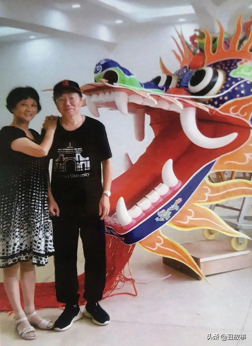 巨龙腾飞风筝的放飞现场,260米长风筝