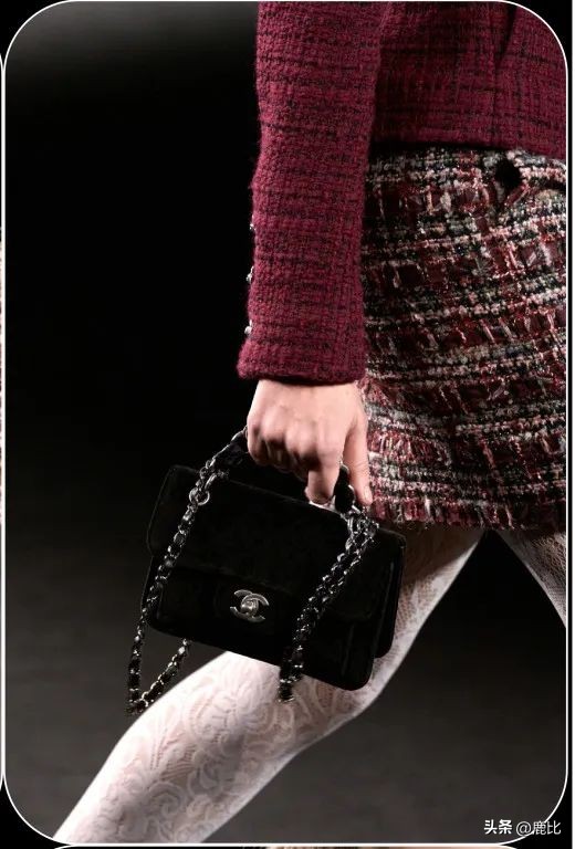 Chanel拿出看家本事，这样的包包无人能敌！