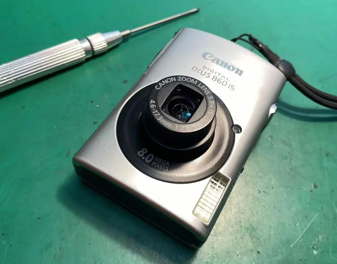 ccd相机推荐卡片机,难得一见的飞机