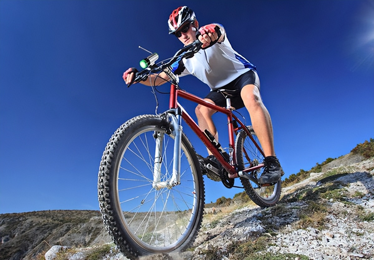 锻炼身体骑自行车好还是步行好,从锻炼的角度选公路车还是山地车