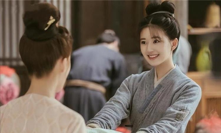 俗语男怕小嘴女怕大鼻,男怕小嘴女怕大鼻的含义