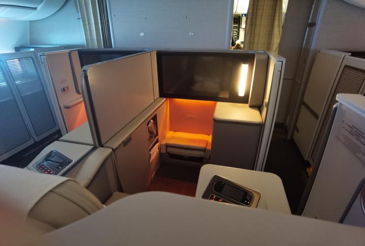 东航国际飞机商务舱体验,东航国内航班的商务舱是怎么样的