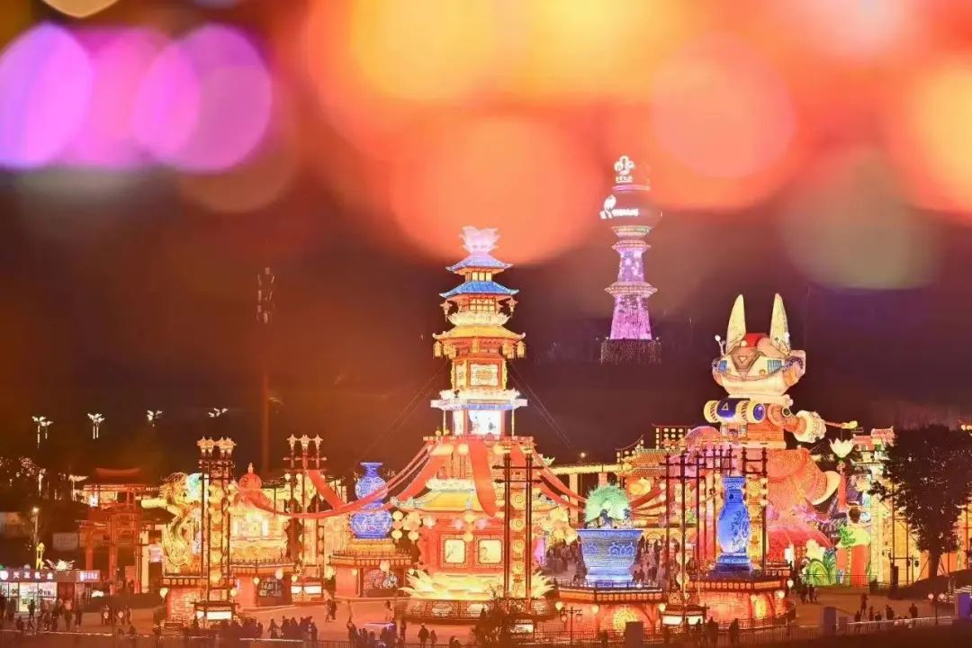 如果你要写自贡，就不要只写自贡