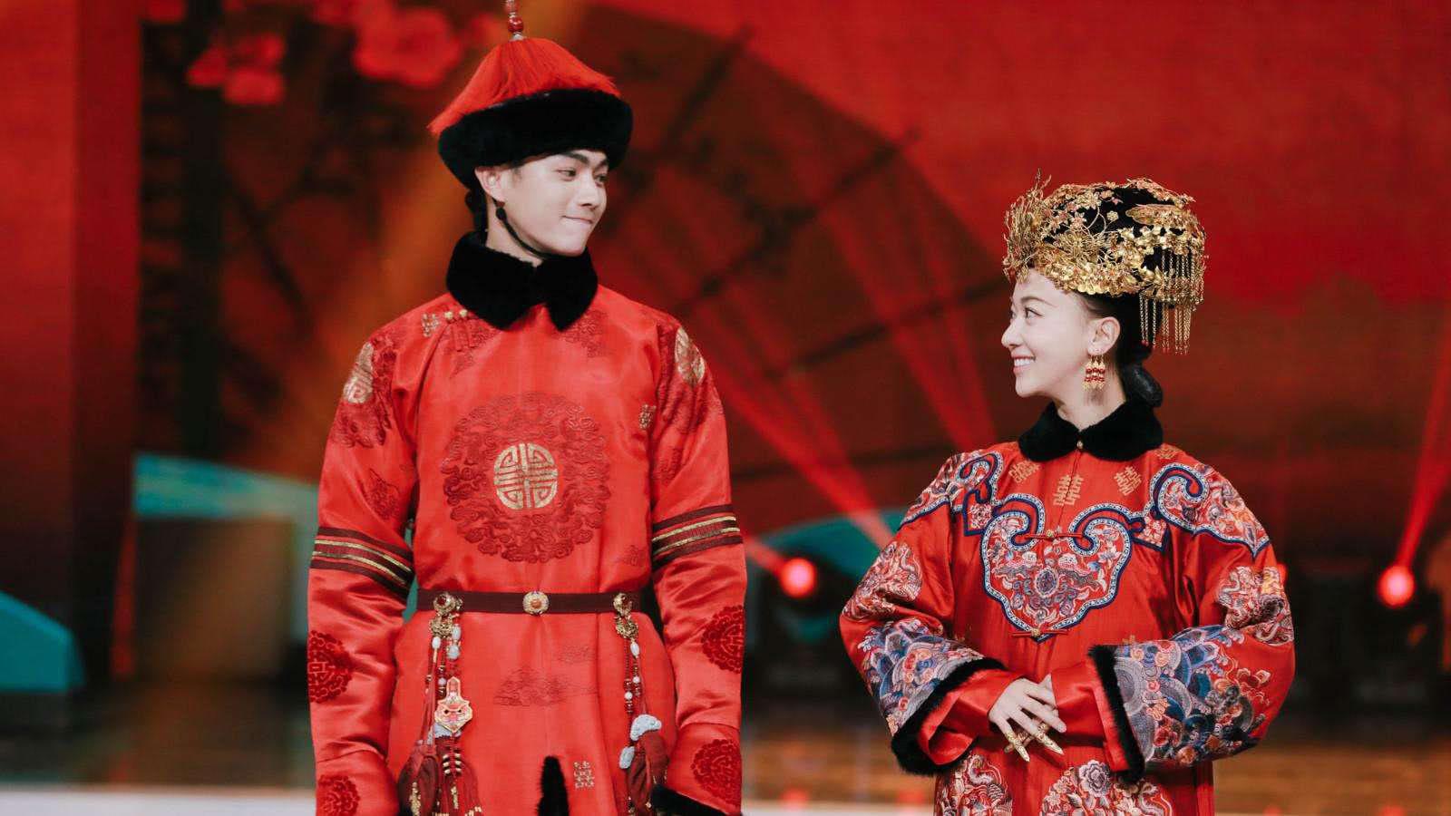 清朝皇帝对嫔妃的待遇,正常清朝皇帝没有选妃入宫的权力