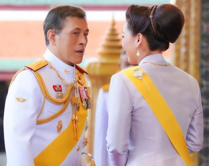 51岁西拉米回宫希望落空，难以越过苏提达复宠，贵妃出局甘拜下风