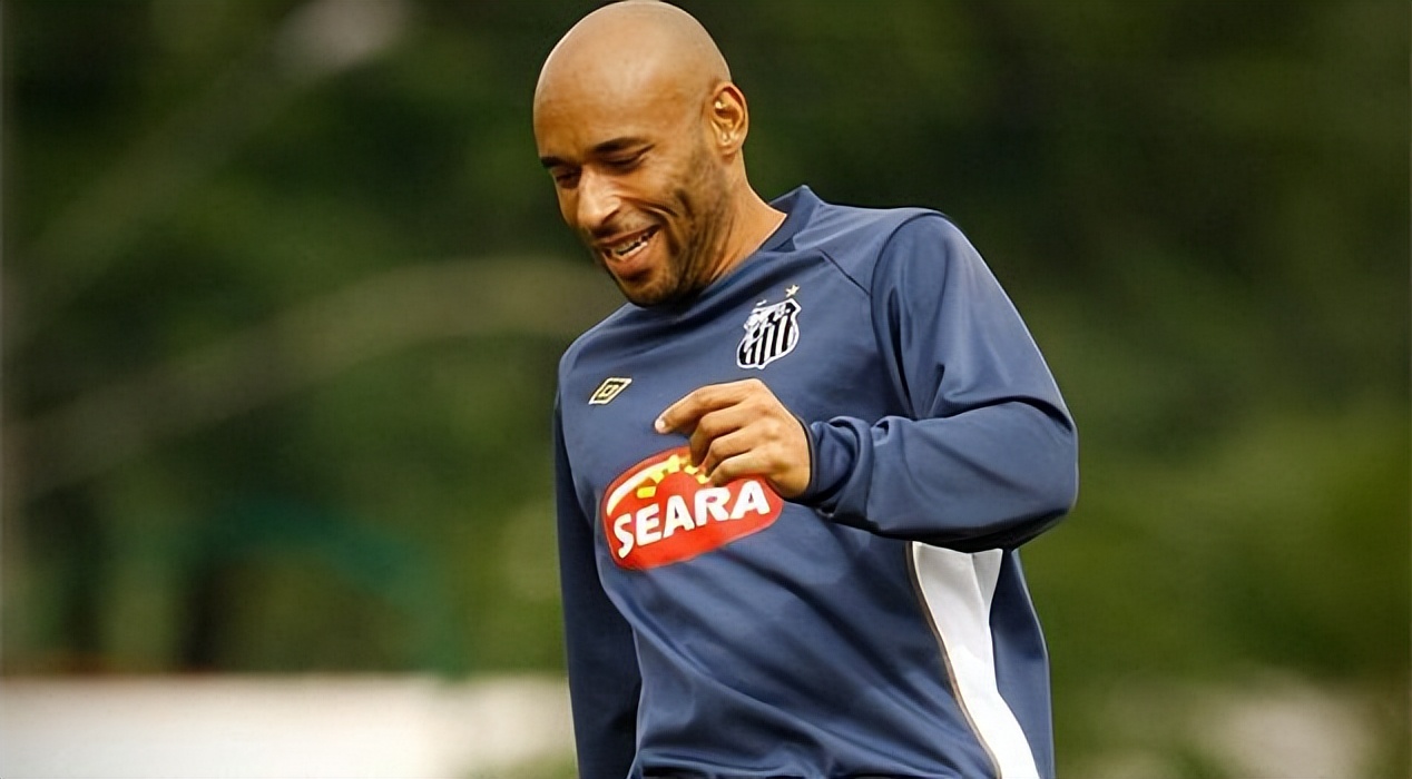 球王贝利受过最严重的伤,球王贝利吸毒吗