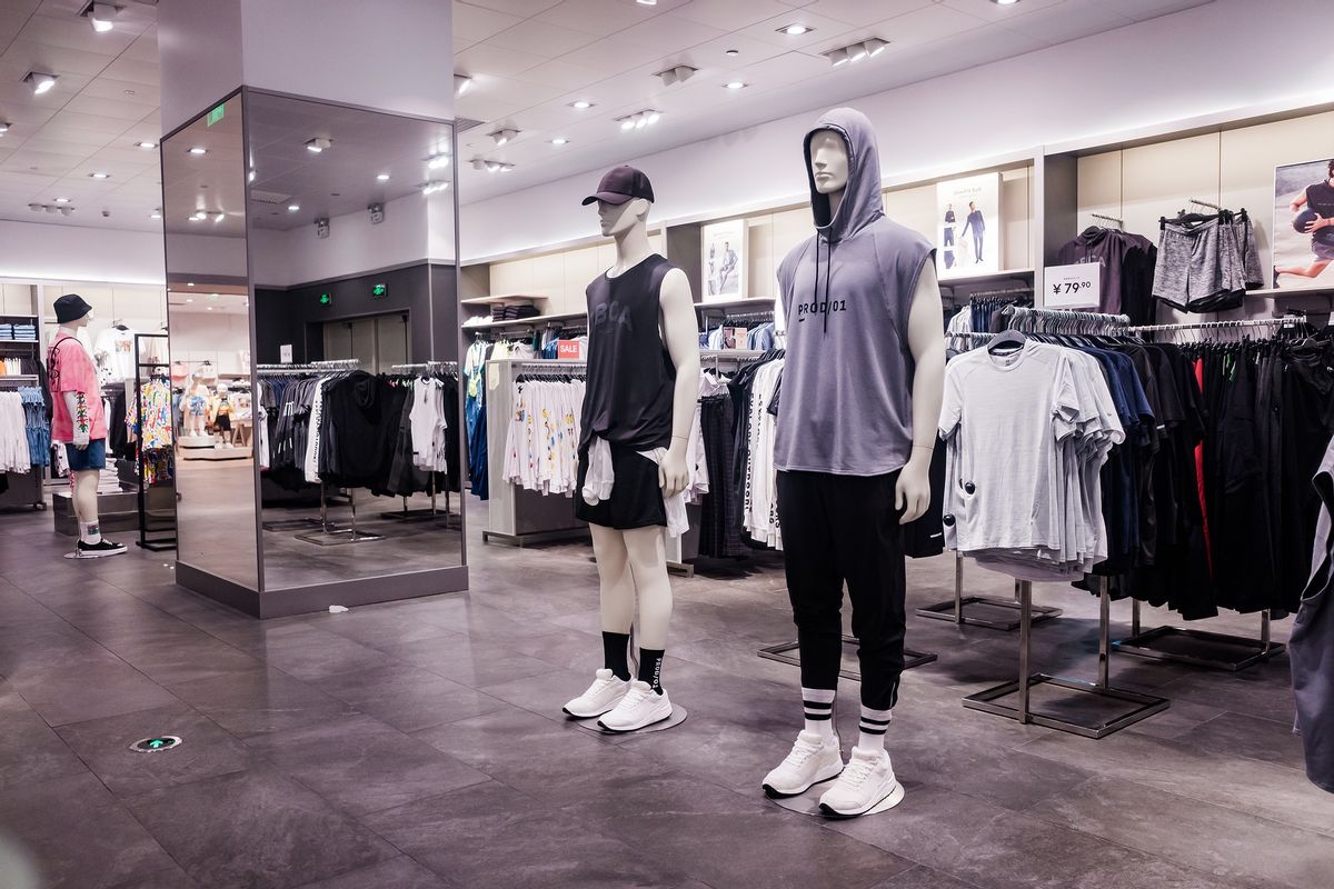 鏉庡畞瀹夎笍鏈嶈琛屼笟,鏉庡畞鏈嶉グ鐜扮姸