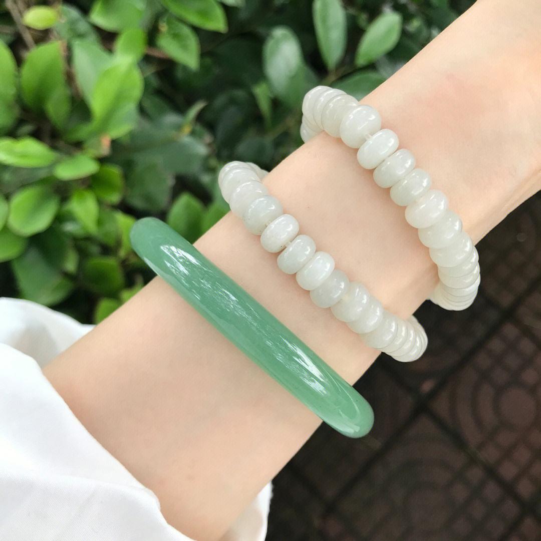 玉手镯要买什么样最好,玉手镯怎么选才是最好