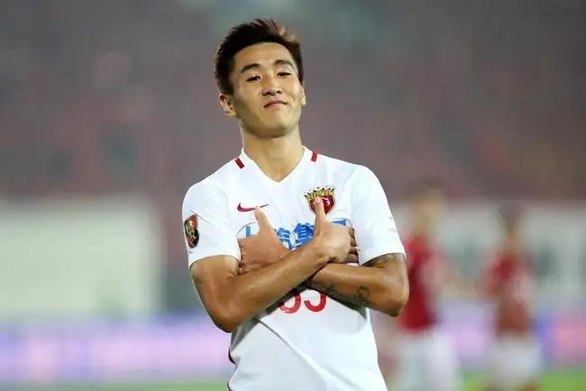 中国足球教练李霄鹏最新消息,李霄鹏能否带领男足走出困局