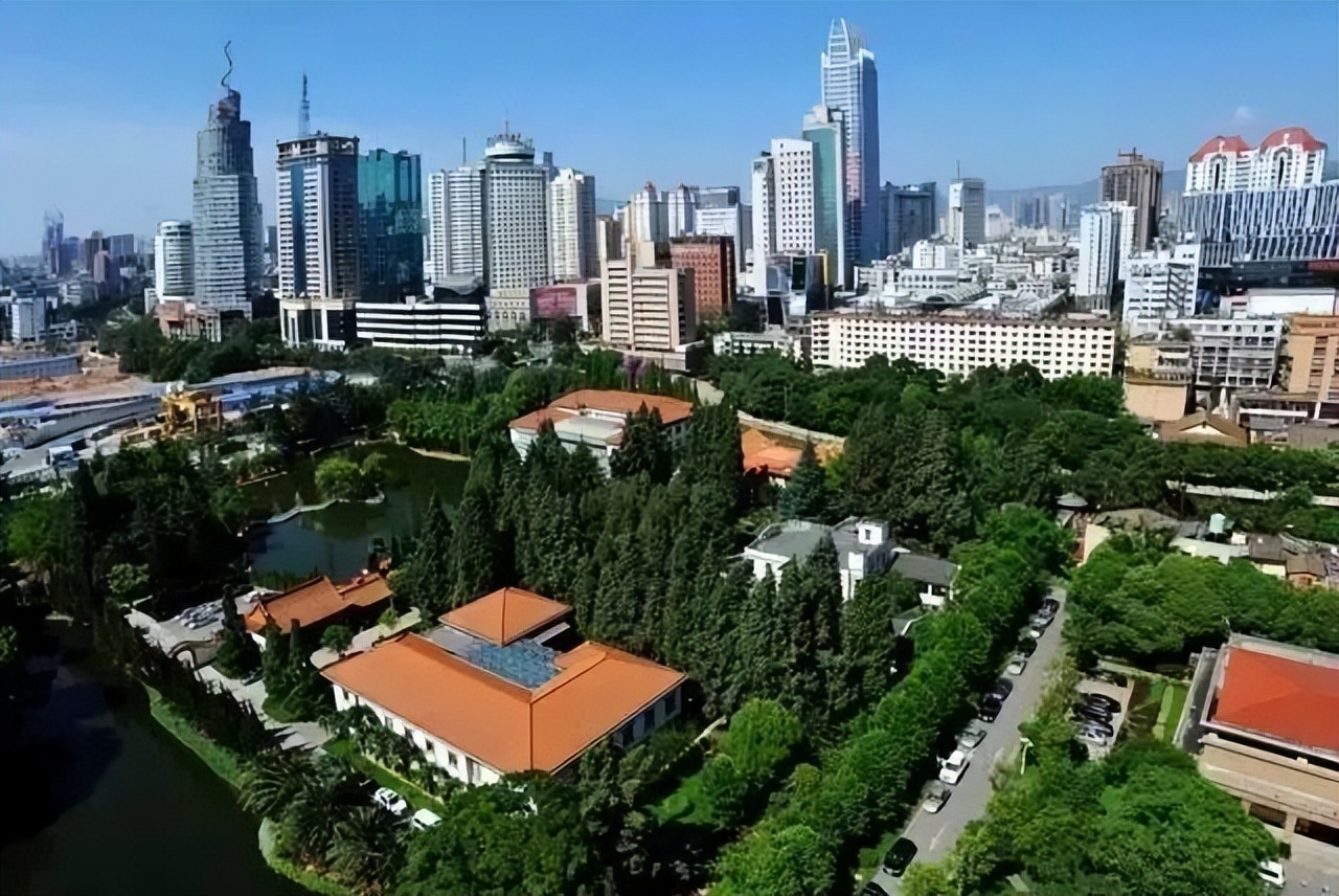 昆明市里哪些餐厅好吃又实惠,昆明100家餐厅名单