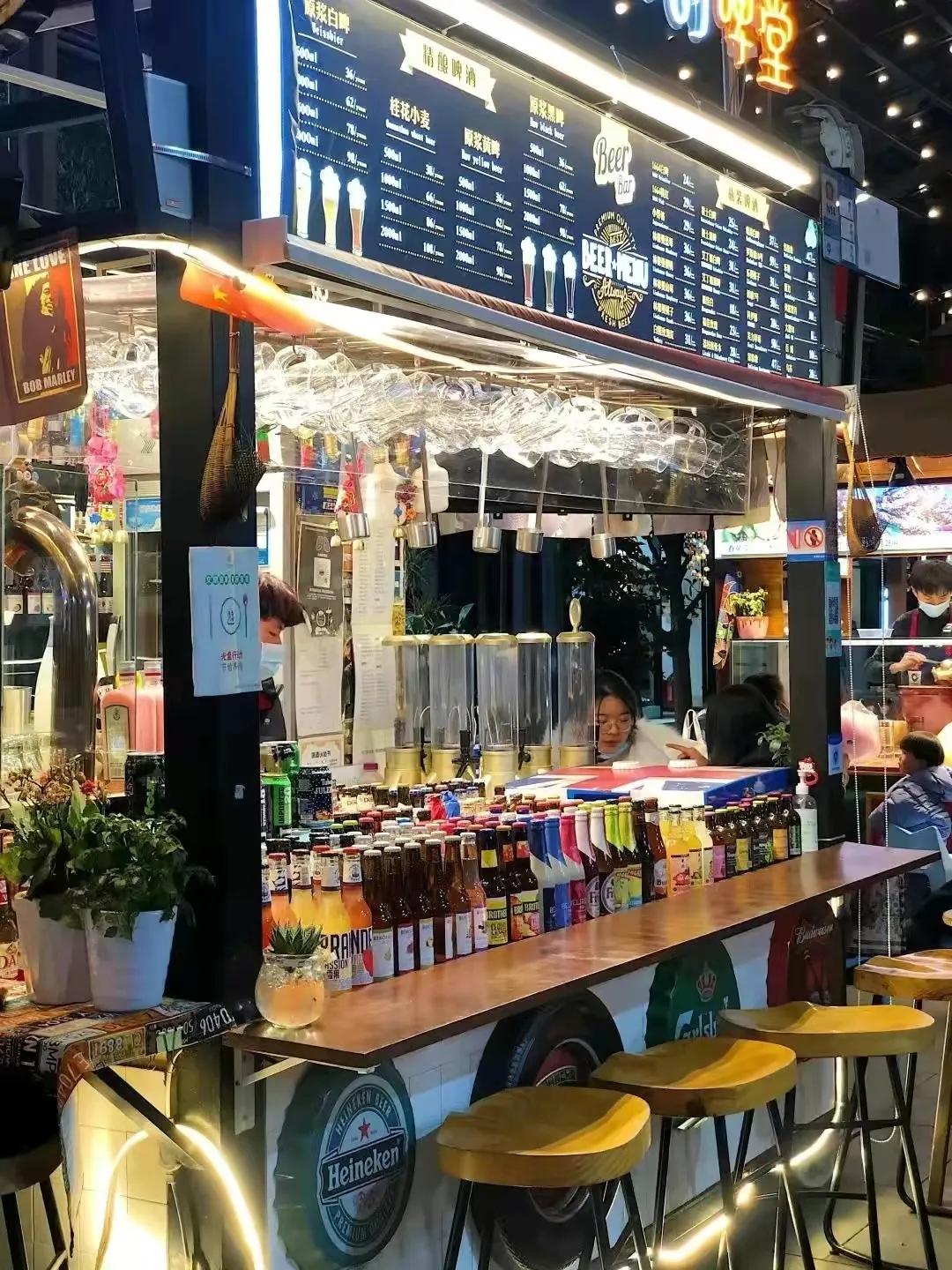 吃货们千万不要错过的昆明美食街,昆明翠湖公园附近美食街