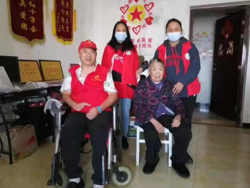 湖南省首届金牌义工王富成说：浏阳市集里医院真好