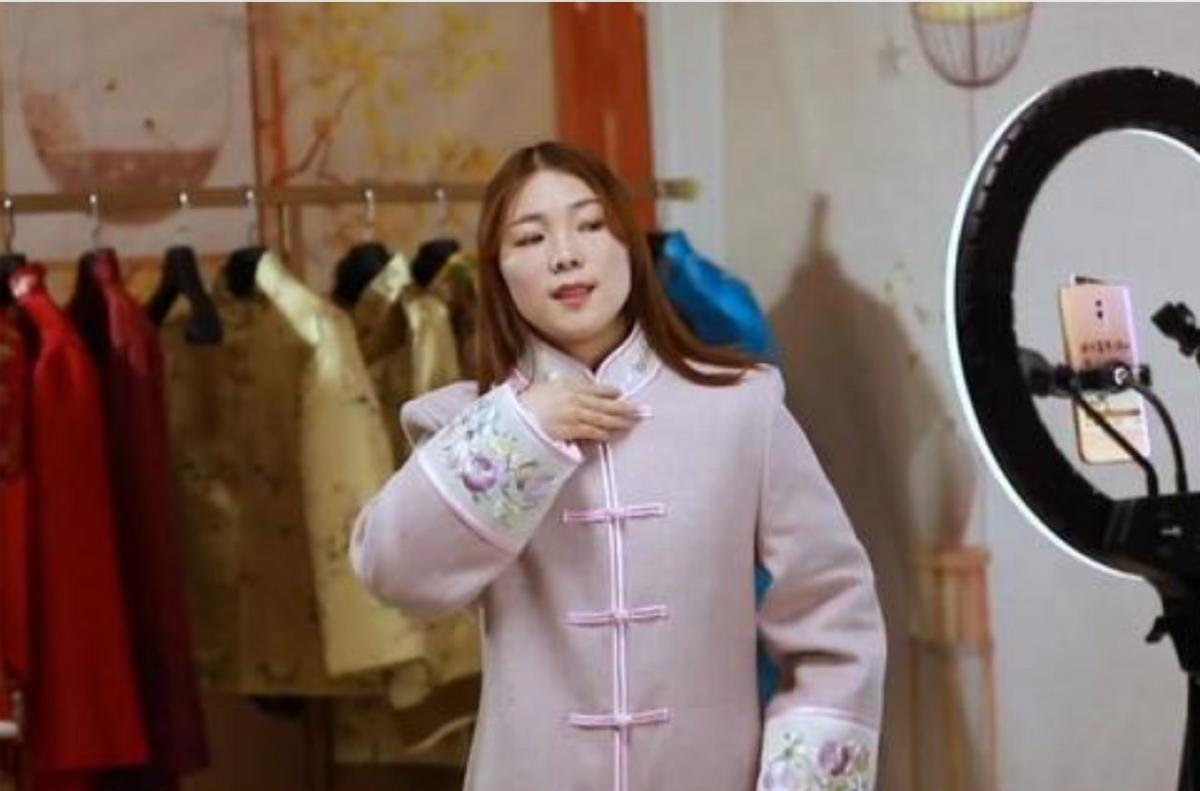 95后寿衣店铺,95后少女寿衣