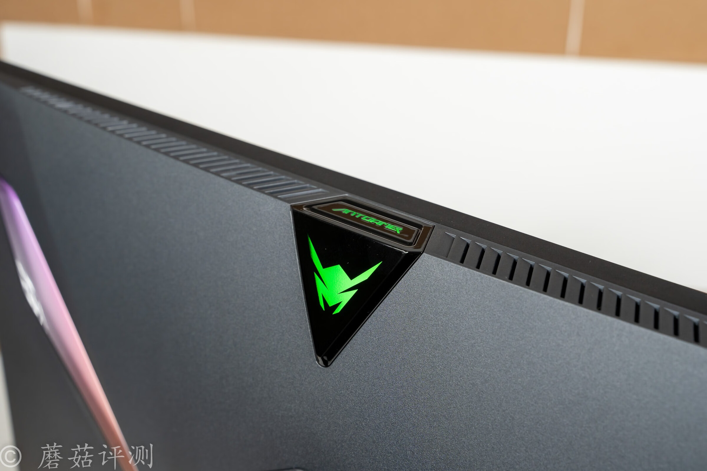 蚂蚁电竞4k144hz显示器评测,蚂蚁电竞32寸200hz显示器评测