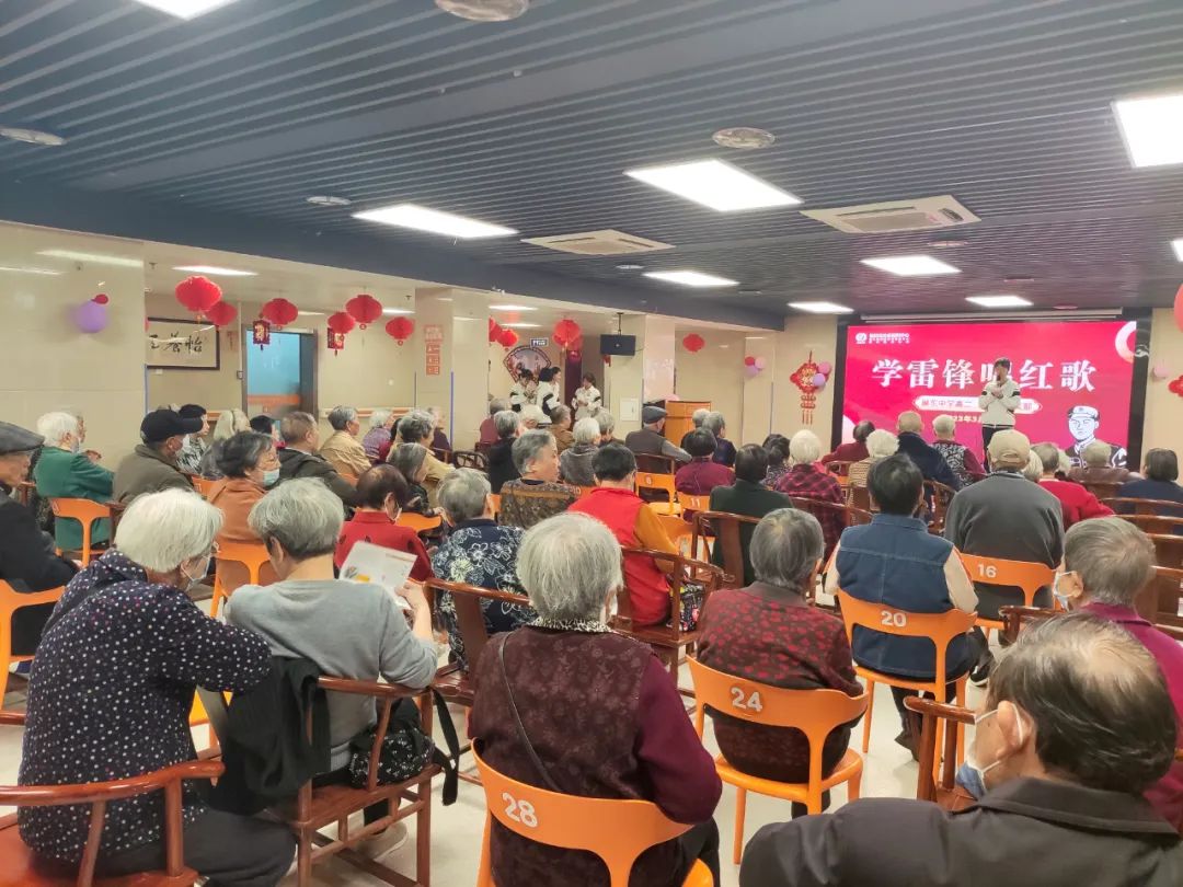 小朋友唱红歌学习雷锋,小学生一起唱学习雷锋好榜样