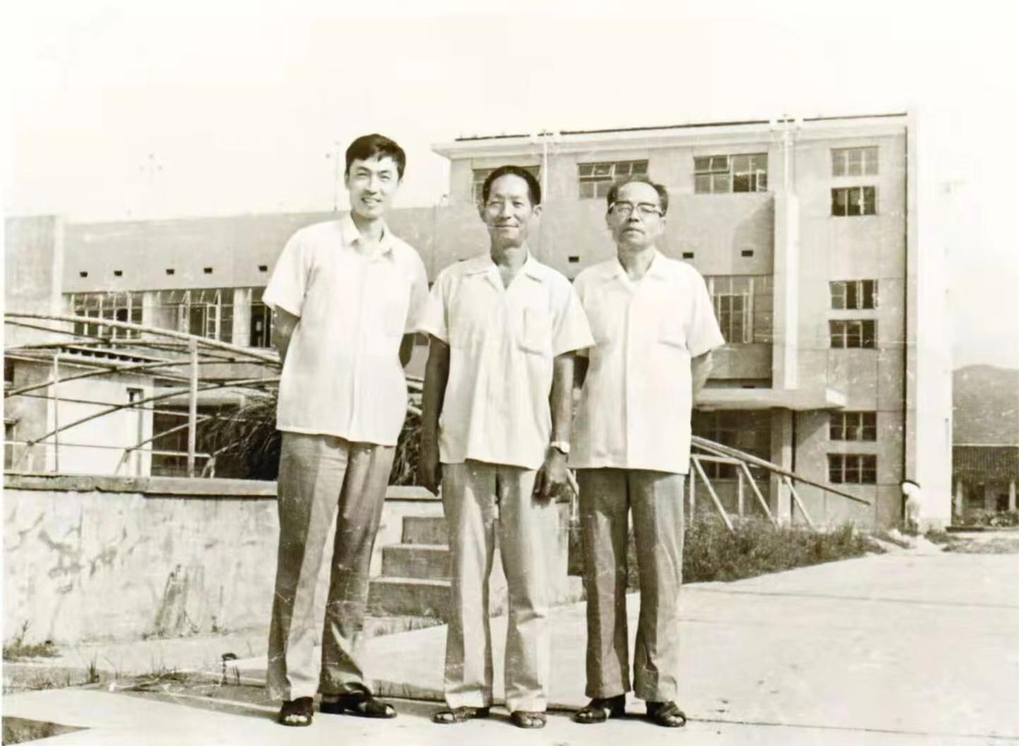 袁隆平年轻时的故事,袁隆平年轻时代