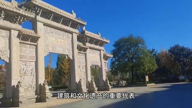 藏蓝与雪景,藏蓝与白色