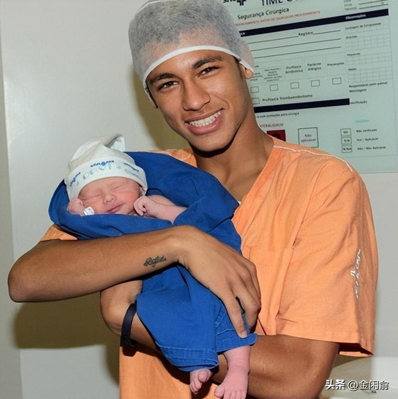 足坛姆巴佩,姆巴佩甩掉变性模特女友