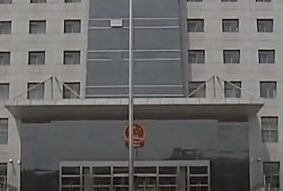 3岁男童补牙意外身亡母亲崩溃,3岁男孩补牙死亡