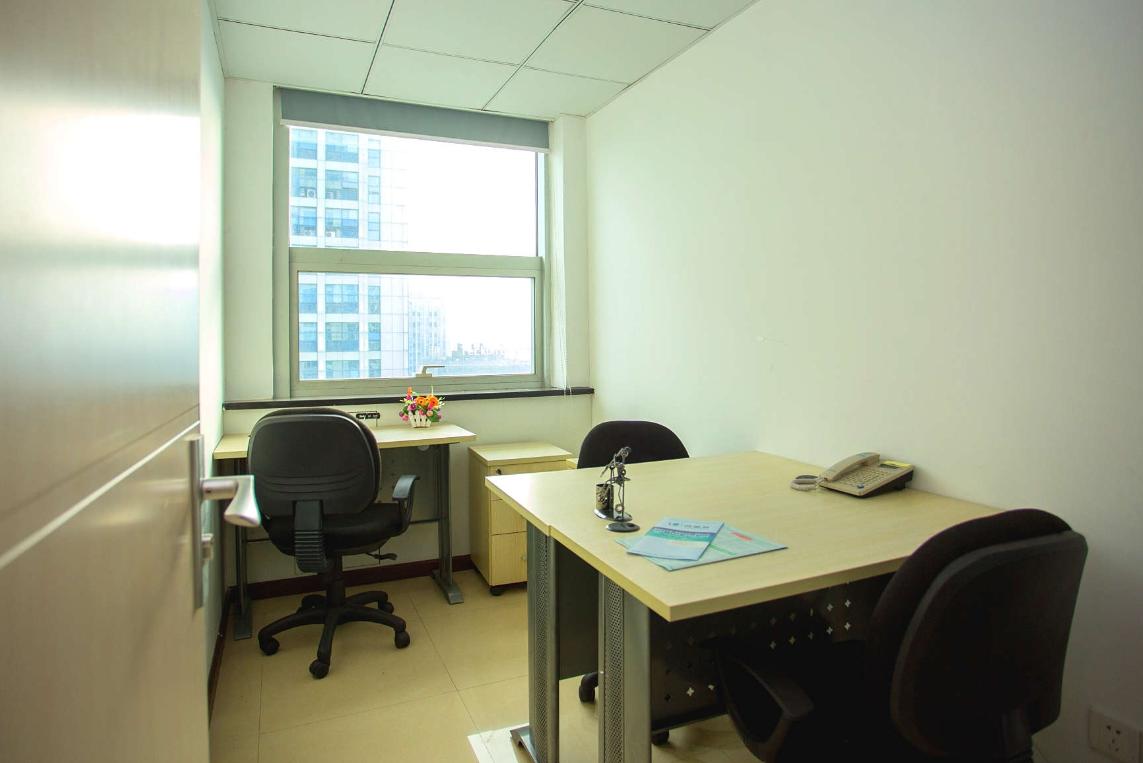 我，30岁被裁员，从一名普通职员成为自由职业者，实现财务自由