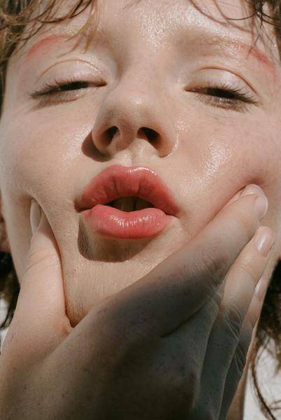 假期治痘最佳时期,如何快速消除熬夜痘