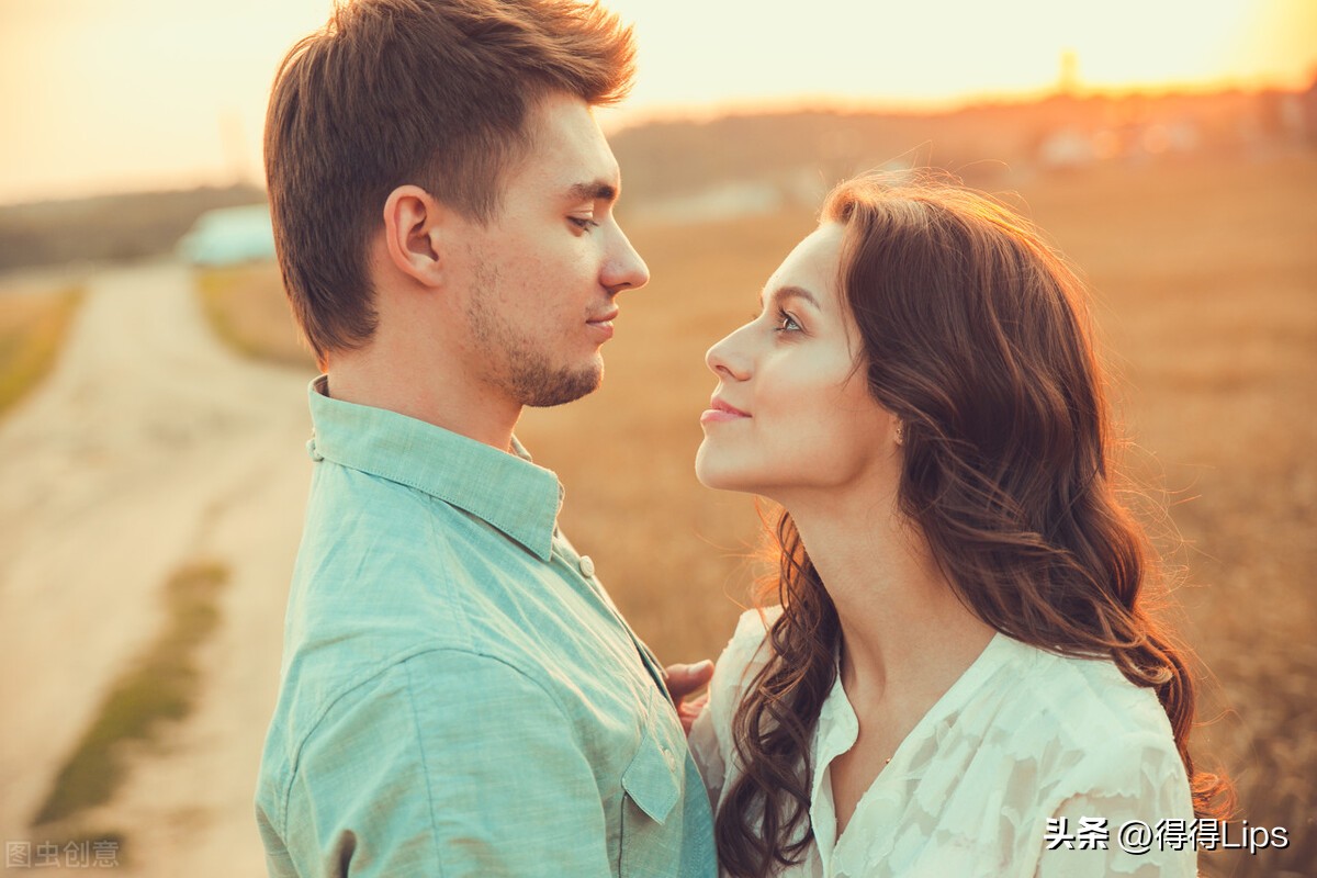 塔罗测试异性眼里最吸引人的特质,测试你最吸引异性特质