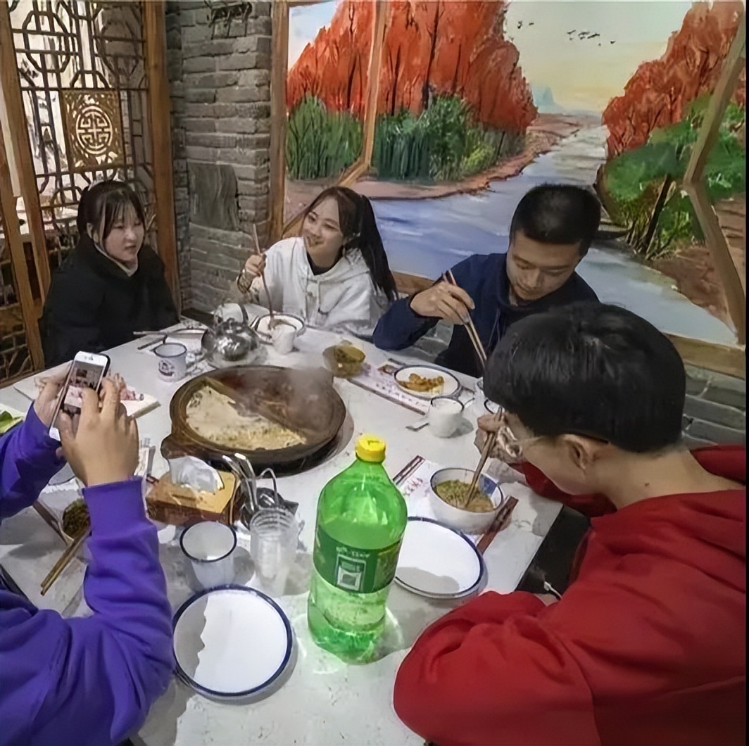 陕南旅游必备美食攻略,五一游吃什么食物
