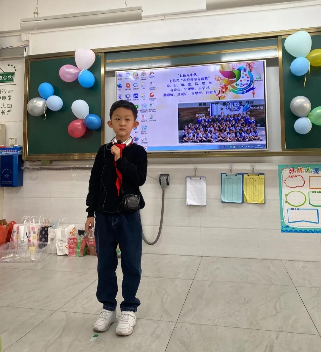 小学生感恩父母教育短视频,小学感恩父母主题活动