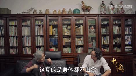 她只用了两个字，国产涨到9.5，没有一个好评是粉丝刷的