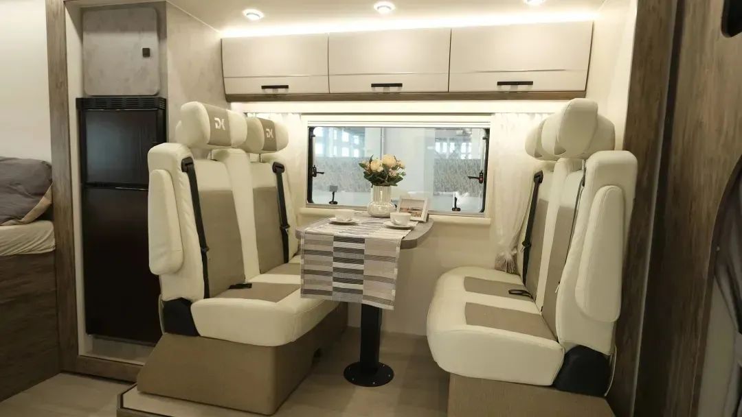 德兴大熊座房车旅行,全新德兴大熊座房车