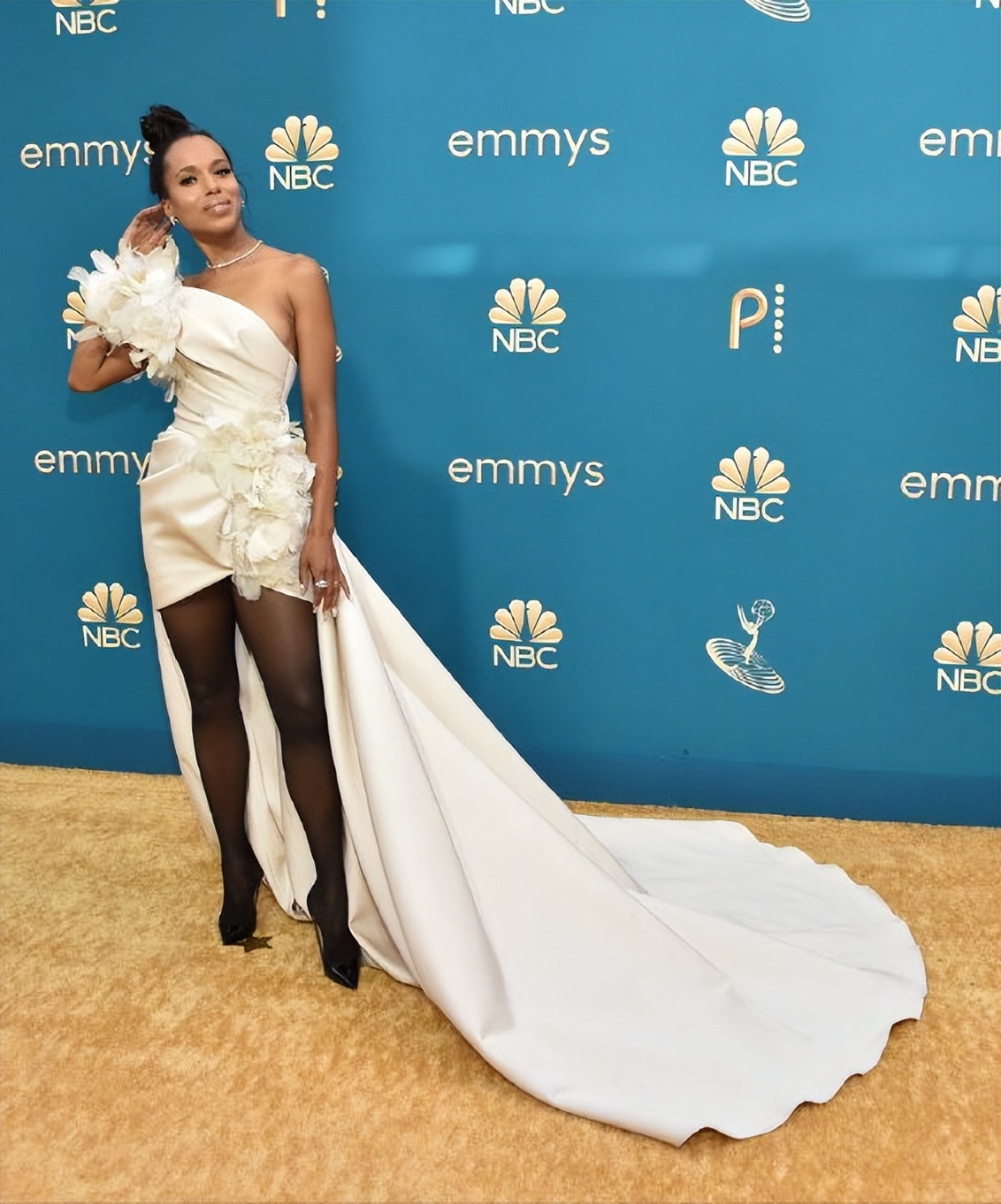 艾美奖红毯女星礼服图片,2019红毯艾美奖