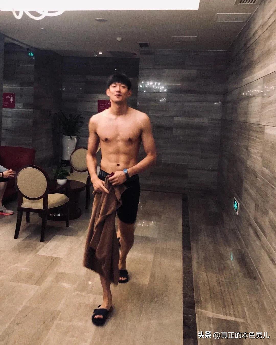 192厘米腹肌,183cm体育生腹肌