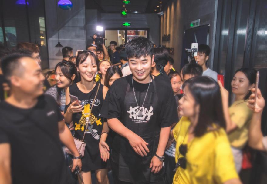 成本4块卖上千,成本4块卖4块怎么赚钱