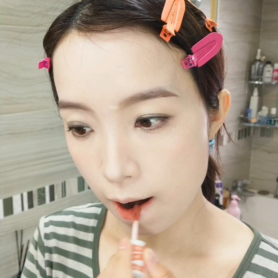 patmcgrath眼影第8代化妆教程,pat星尘眼影