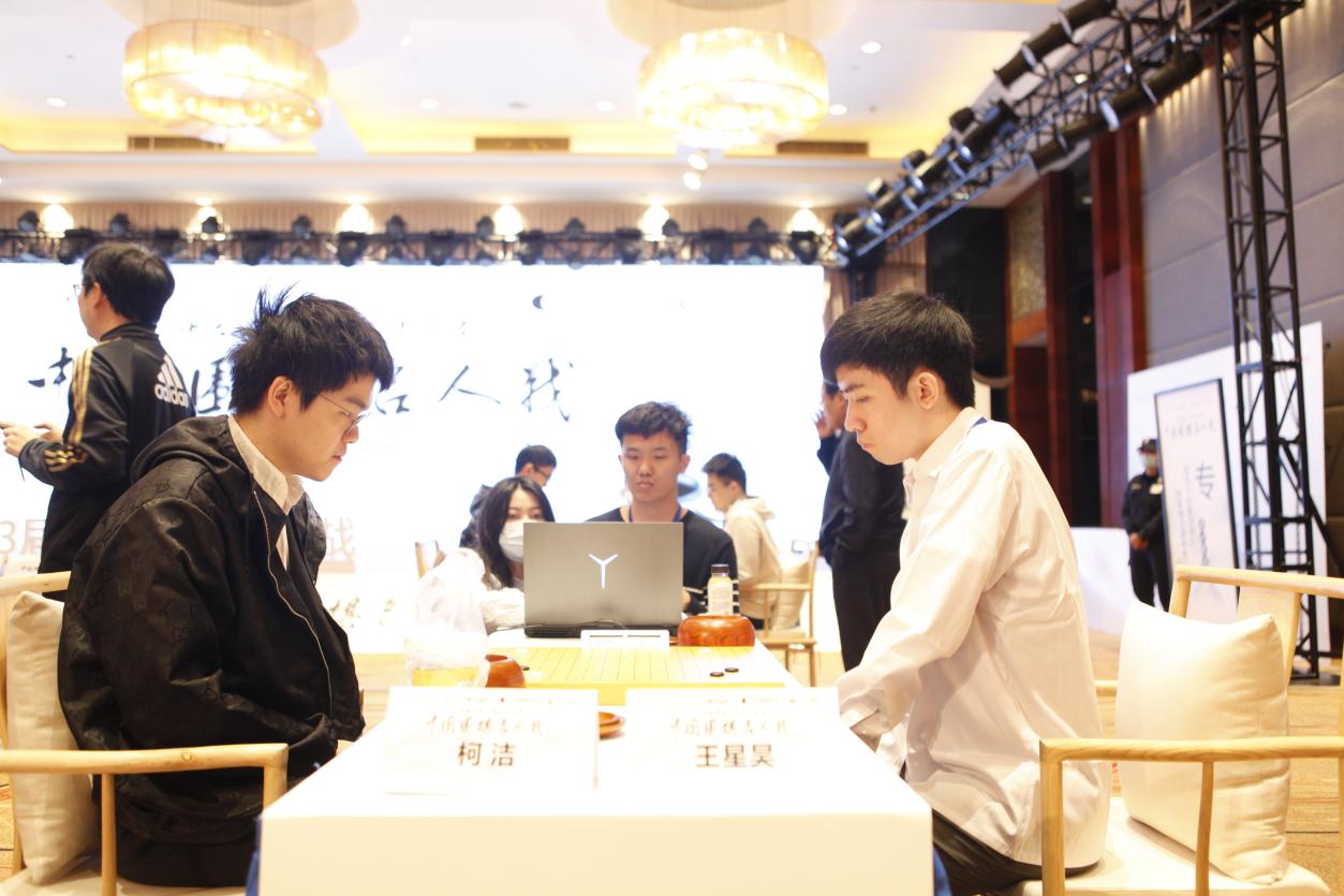 中国名人围棋比赛柯洁,巅峰对决柯洁助中国队夺下第8冠