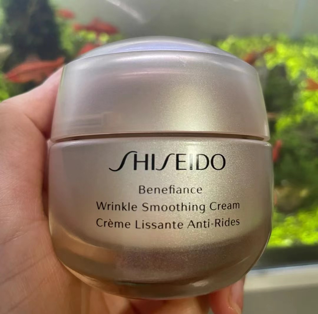 资生堂雅诗兰黛面霜怎么选择 (雅诗兰黛胶原霜和资生堂悦薇面霜)