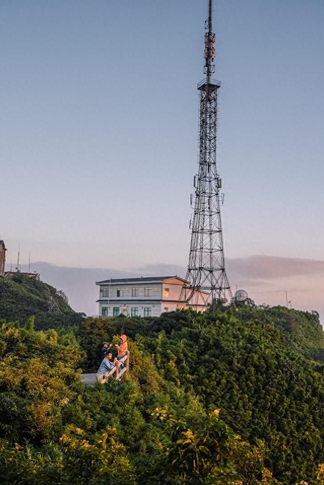 猫儿山是华南第一高峰吗,猫儿山华南之巅多高