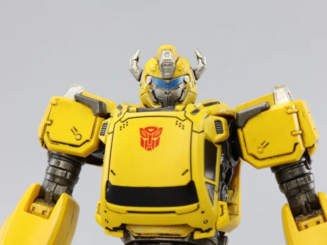 变形金刚塞伯坦大黄蜂开箱测评,大黄蜂变形金刚w8601测评