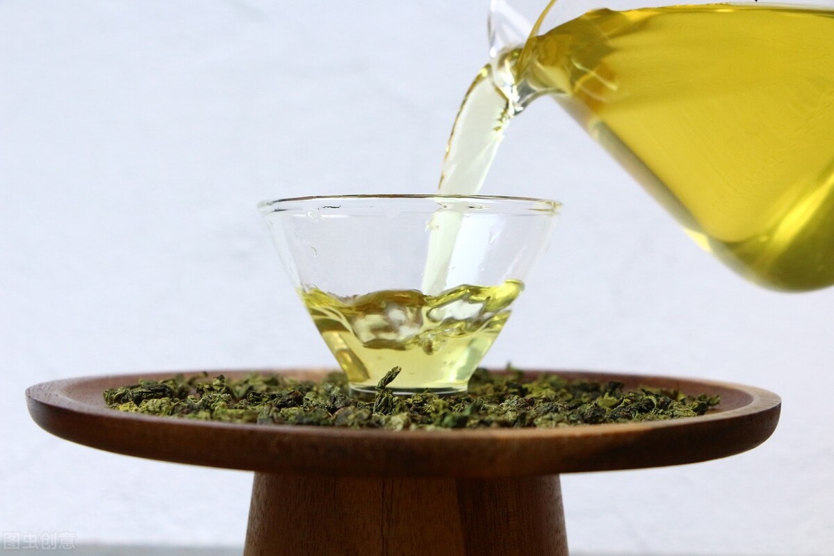 如何辨别铁观音加香精的真假,铁观音的兰花香辨别真假