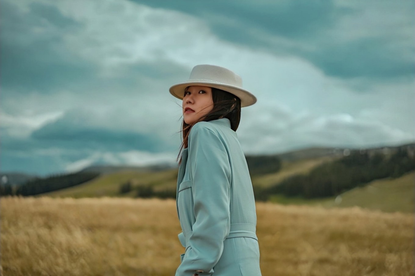 去新疆发现伊犁的美,世界之美尽在伊犁