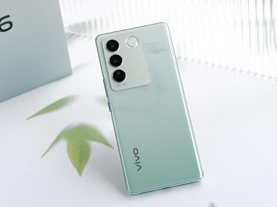 目前性价比最高的拍照手机推荐,四款拍照手机性价比最高是哪款