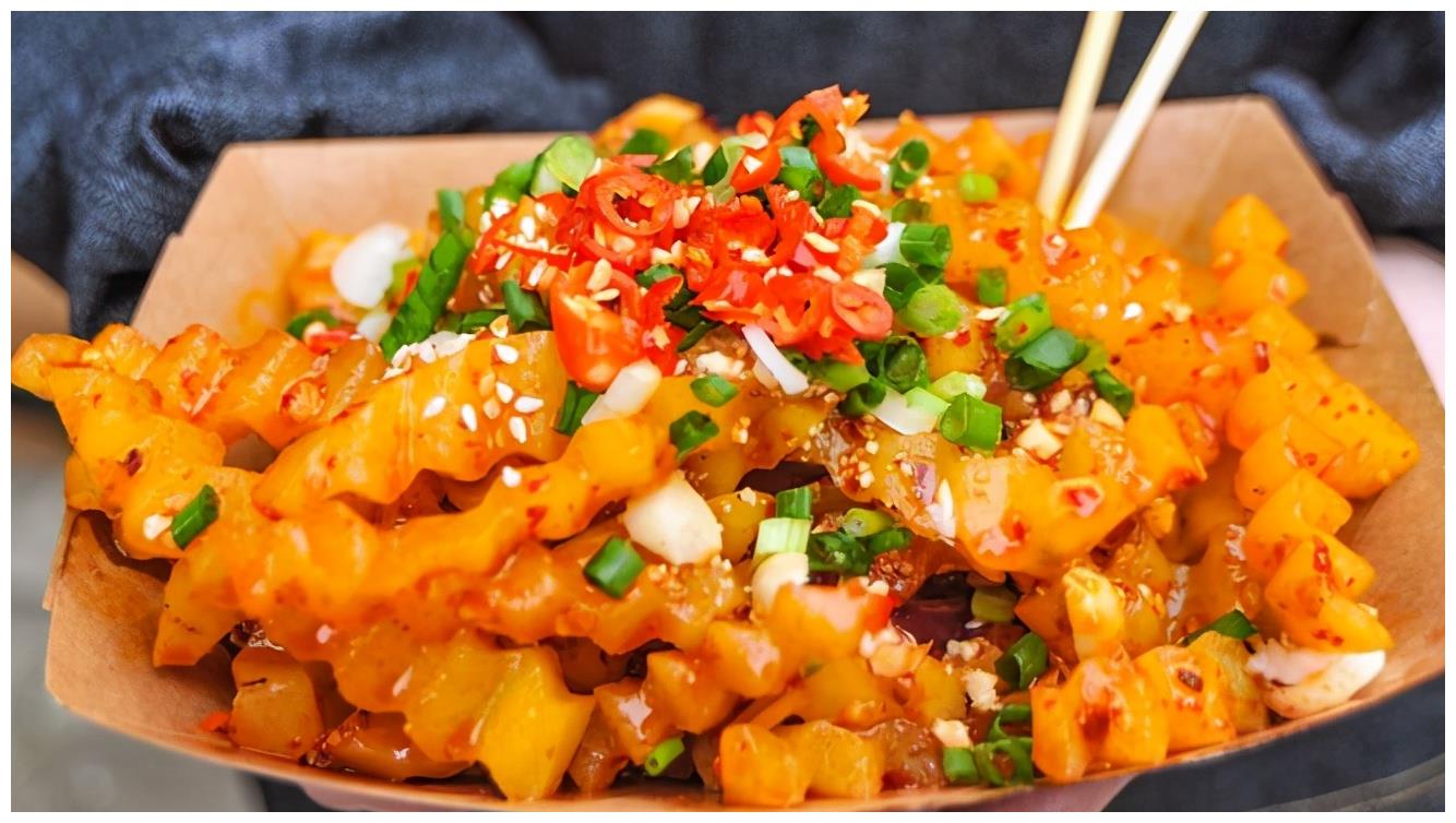 95后夫妻摆摊日入9000元，真事还是“励志故事”？详细分解剖析