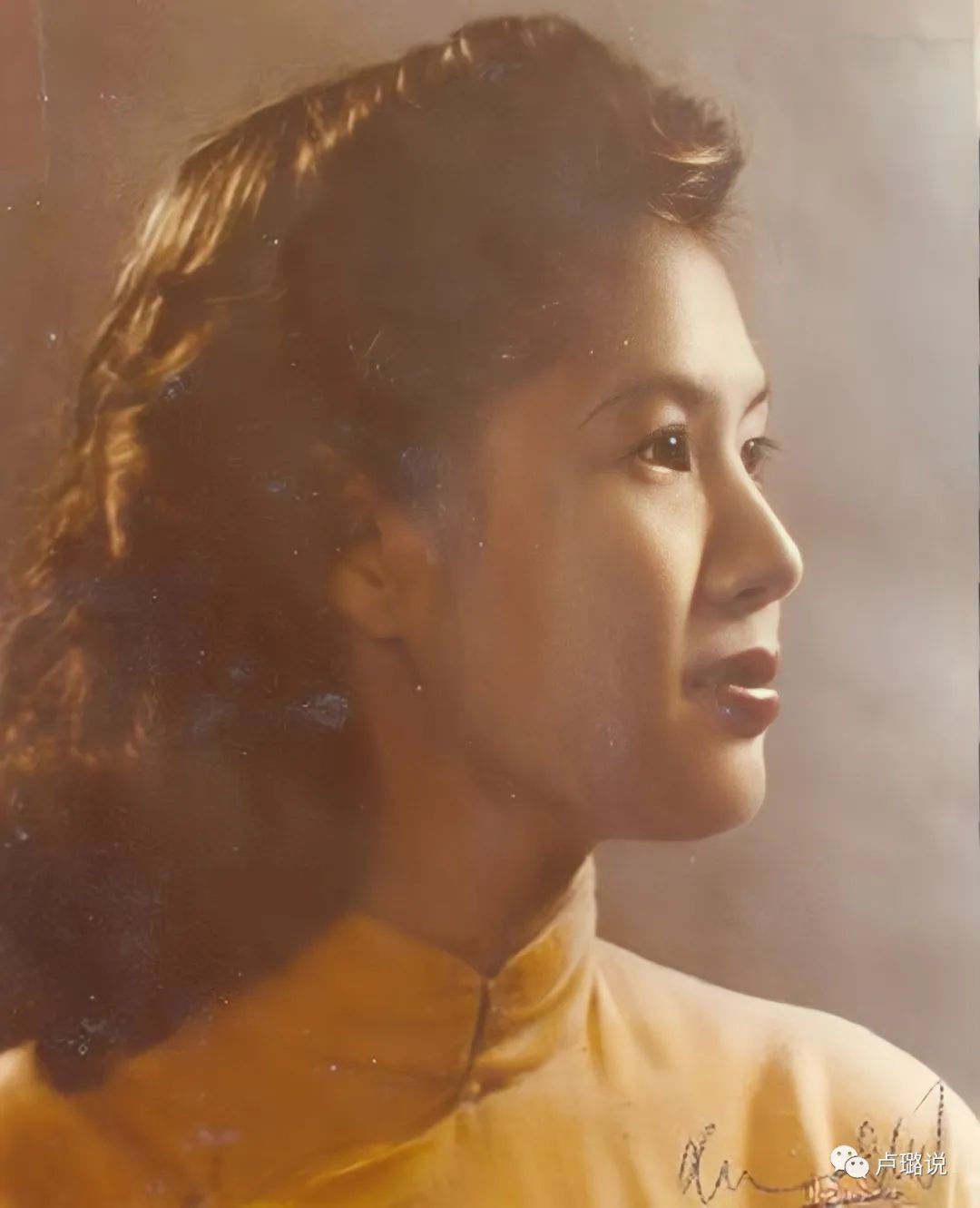 19岁的亚洲最美皇后，盛宠一时被负心抛弃，终成了法国野鬼孤魂！